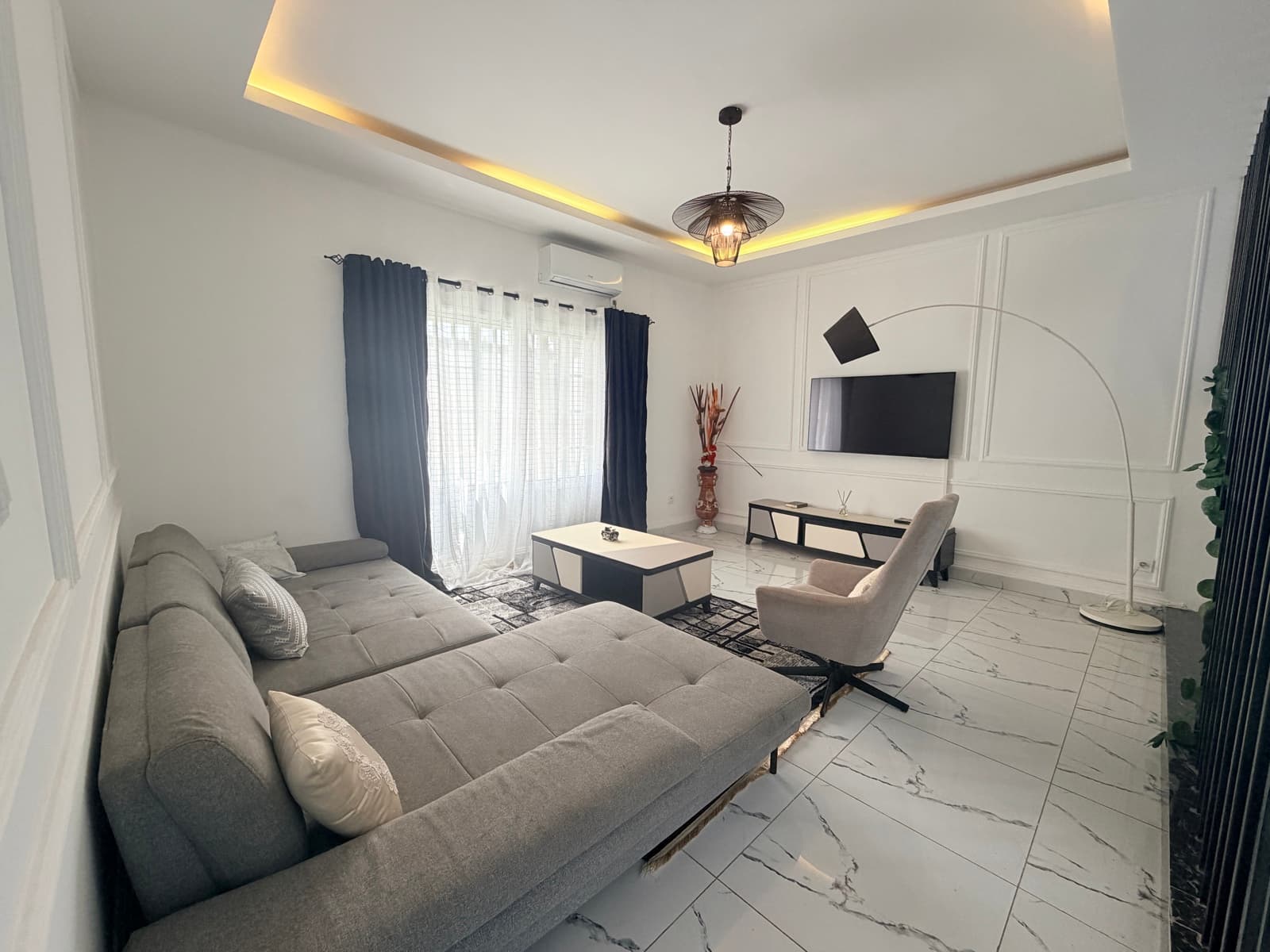 Villa meublé F4 à louer –Foulamadina Vous recherchez un hébergement confortable pour un court o